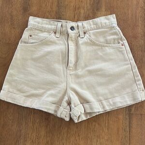 Levi’s vintage cotton 954 regular fit juniors  Sz 7 tan jean shorts made in USA